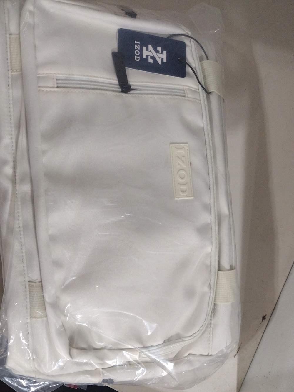 NWT-Izod Cream Duffel Bag with Structured Design brand new with tags
